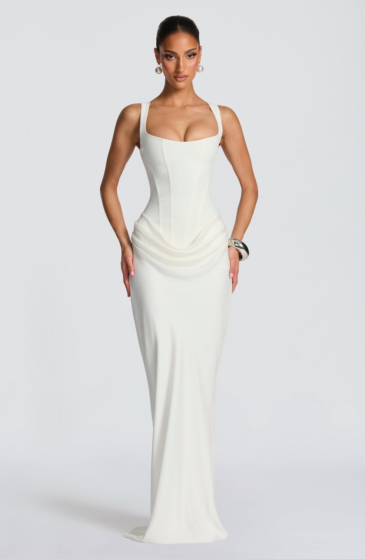 Éléonore | Vestido Maxi de Cuello Cuadrado