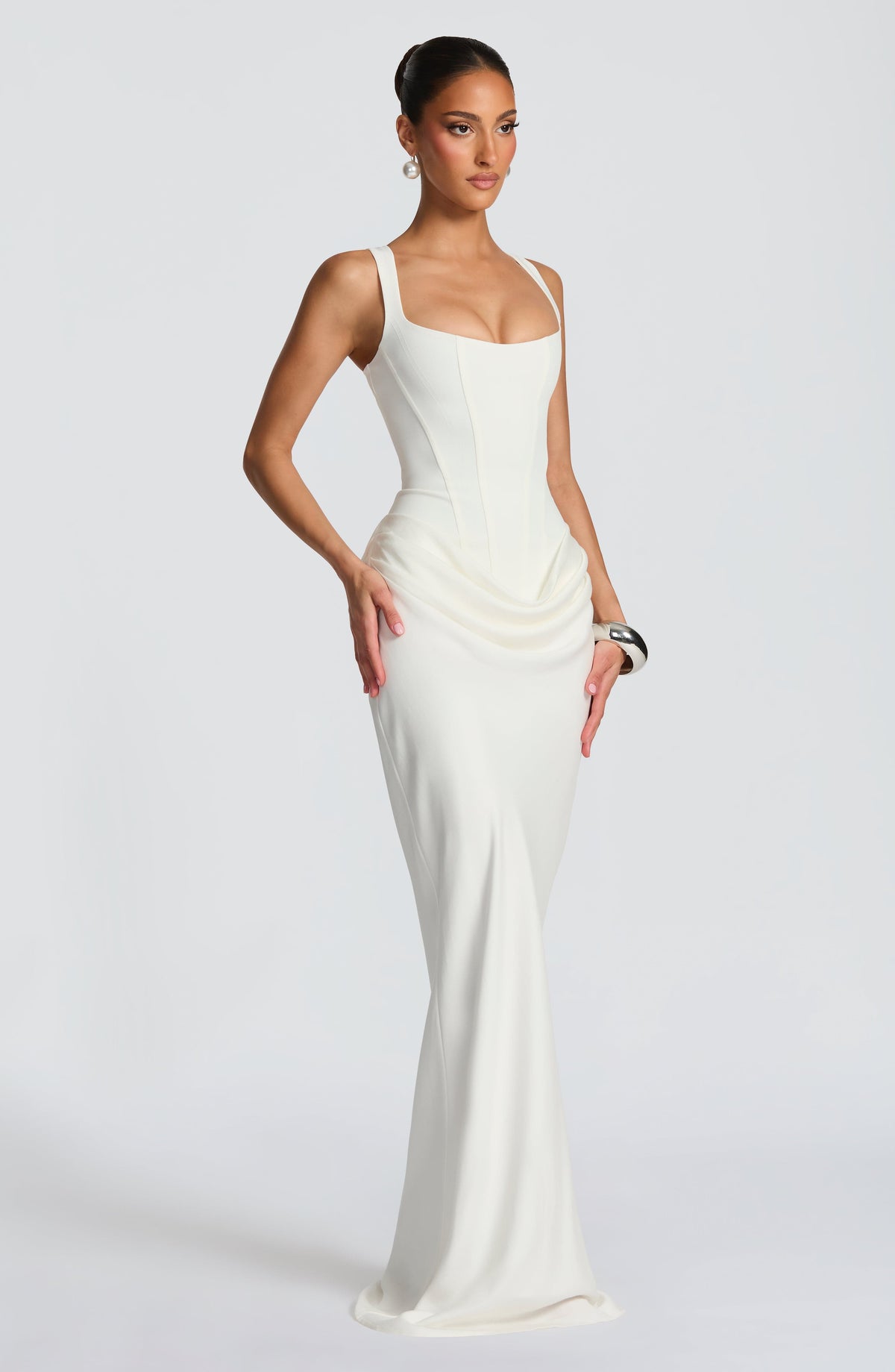 Éléonore | Vestido Maxi de Cuello Cuadrado